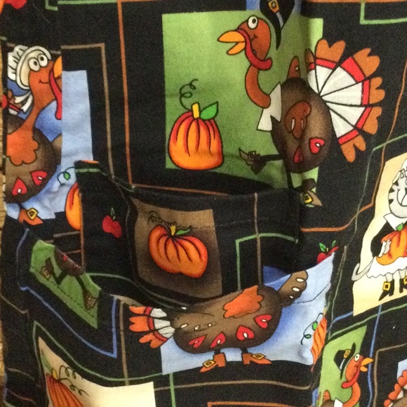 Fall themed scrub top - Picture 5 of 8